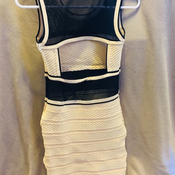 💋 Sexy Bodycon Mini Dress 💋 - Picture 3 of 3